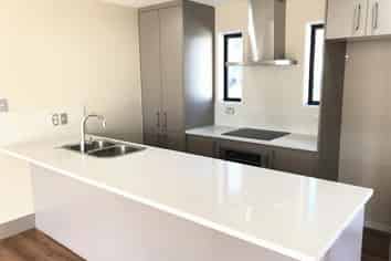 46E Universal Drive, Henderson