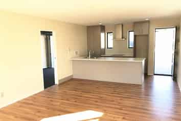 46E Universal Drive, Henderson
