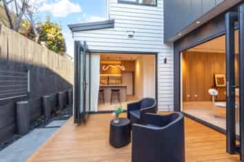 4C Lyford Crescent, Sunnynook