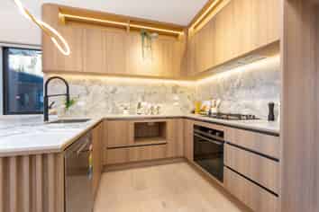 4C Lyford Crescent, Sunnynook