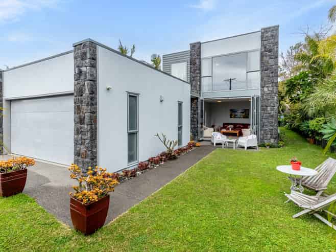 7 Merani Street, Devonport