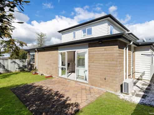 50 Elliot Street, Howick