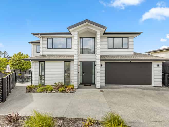 134 Colonial Drive, Millwater