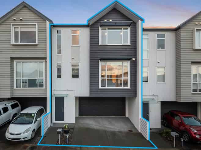 7 Sunview Street, Millwater