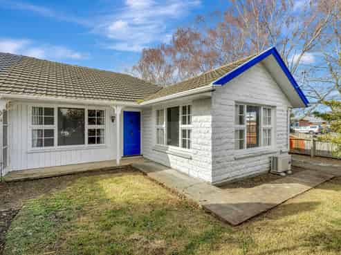 2/170 Waimairi Road, Ilam