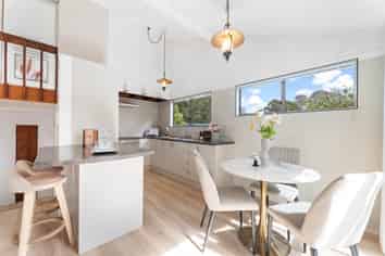 1/10 Heather Place, Sunnynook