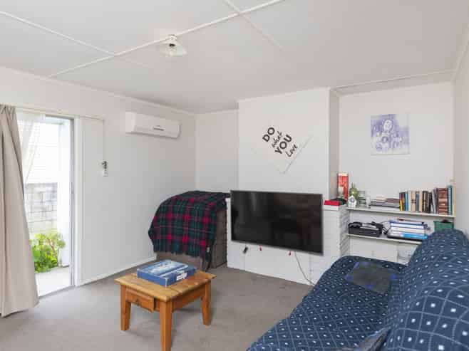16 Halley Street, Outer Kaiti