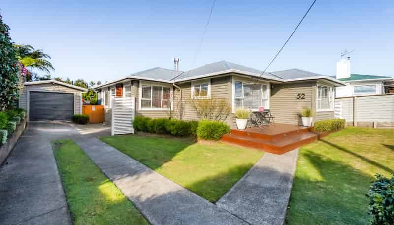 52 Swansea Road, Stratford