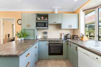 339 Kenmure Road, Kenmure