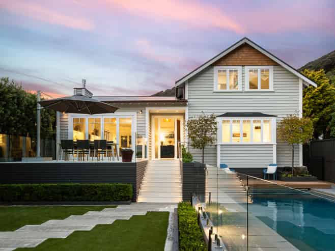 15 Nikau Street, Eastbourne