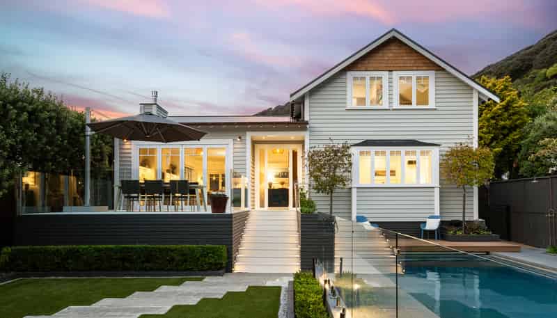 15 Nikau Street, Eastbourne