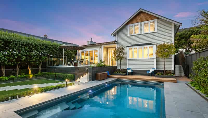 15 Nikau Street, Eastbourne