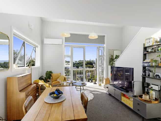 1/8 Whaui Street, Vogeltown