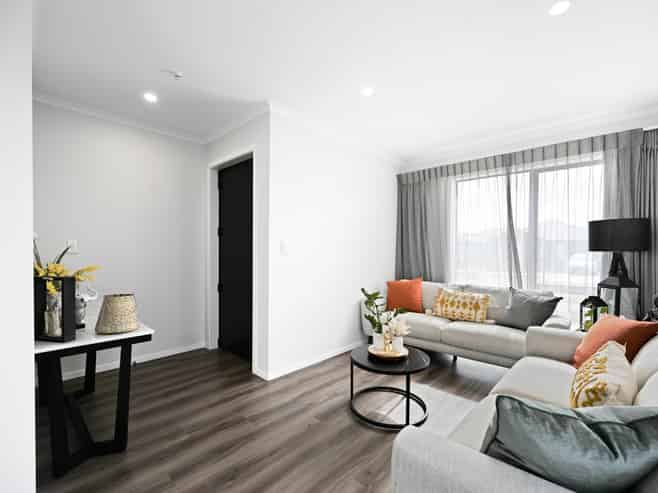 2/10 Bourn Heath Drive, Rototuna