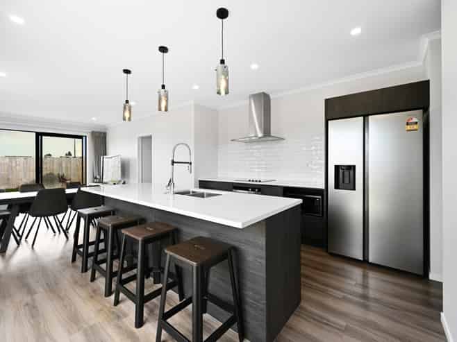 2/10 Bourn Heath Drive, Rototuna