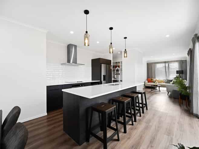 2/10 Bourn Heath Drive, Rototuna