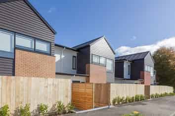 4/1187 Victoria Street, Whitiora