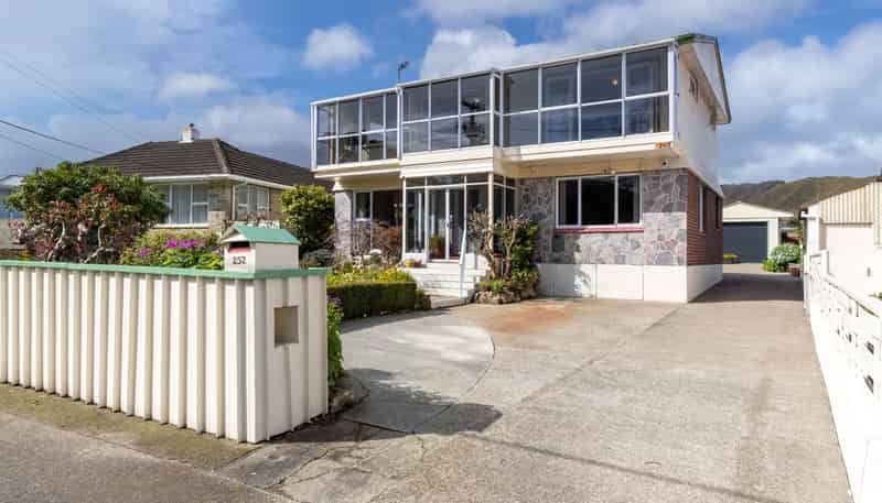252 Taita Drive, Taita