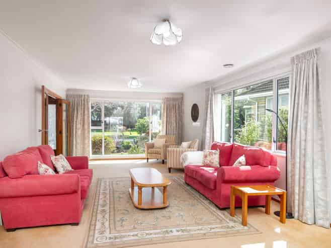 252 Taita Drive, Taita