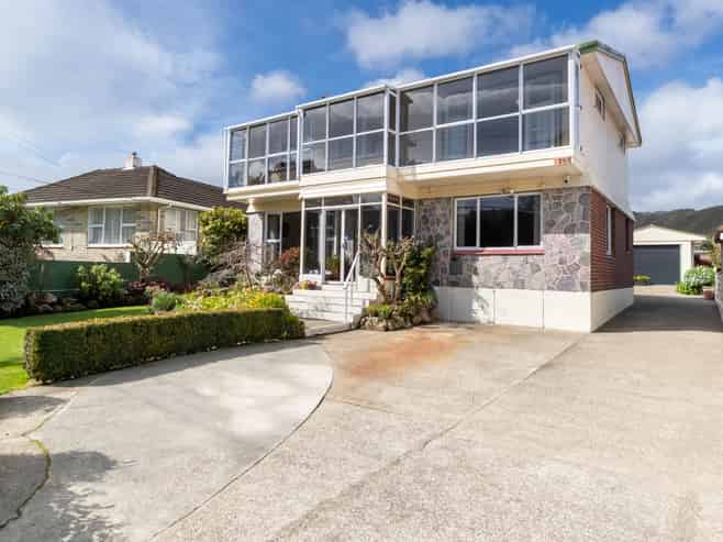 252 Taita Drive, Taita