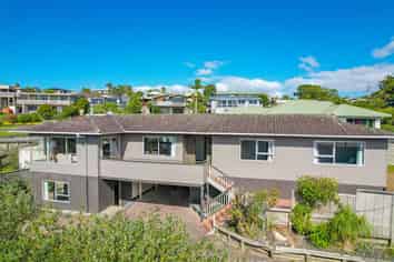 19 Homestead Road, Manly