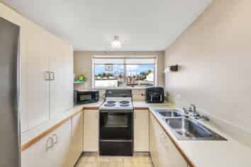 1/16 Spring Place, Leeston
