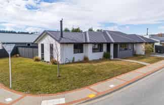 2 Tohill Court, Alexandra