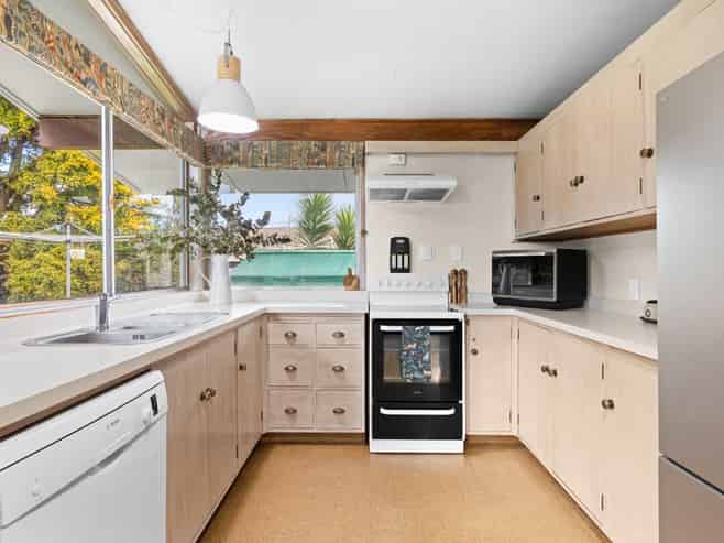 4 Ormond Road, Twyford