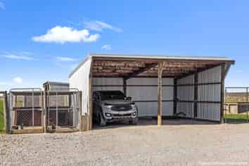 204 Kerrytown Road, Levels