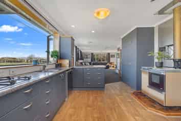 204 Kerrytown Road, Levels