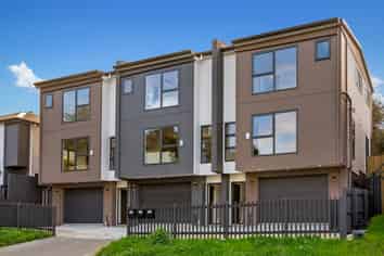 1D Stephen Lysnar Place, Hillsborough