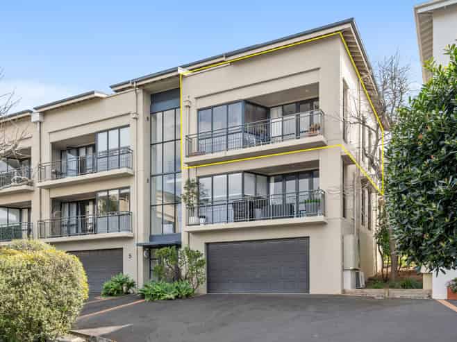 2F/5 Furneaux Way, Remuera