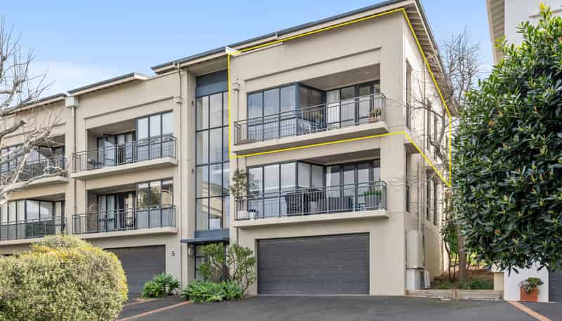 2F/5 Furneaux Way, Remuera