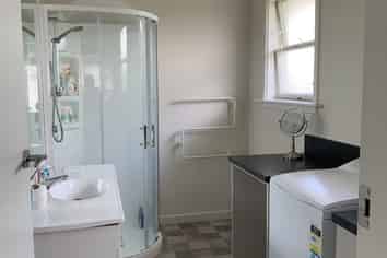 A/42 Burnett Street , Allenton