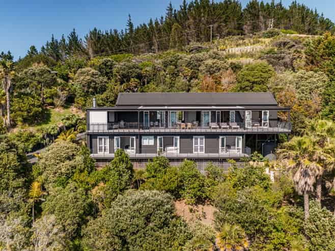 42F Mahinepua Road, Kaeo