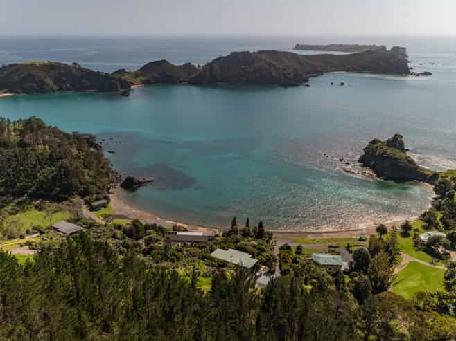 42F Mahinepua Road, Kaeo