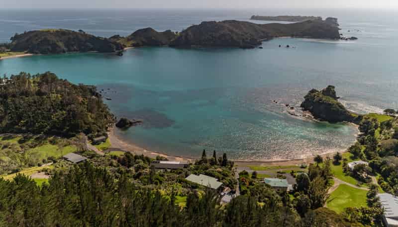 42F Mahinepua Road, Kaeo