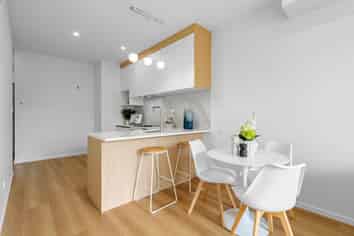 5/9 Coral Crescent, Panmure
