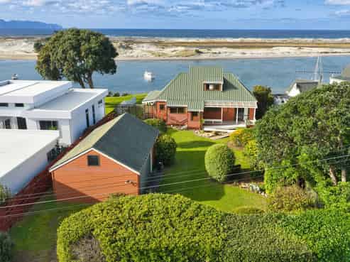 25 Robert Street, Mangawhai Heads