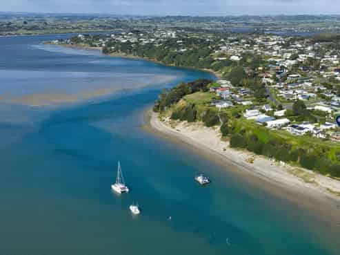 25 Robert Street, Mangawhai Heads