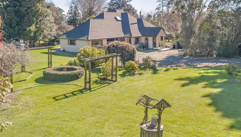 1205 State Highway 57, Levin