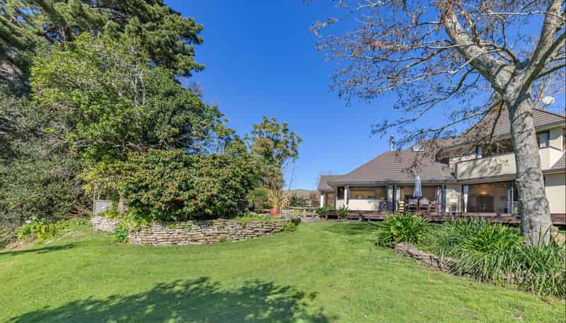 1205 State Highway 57, Levin