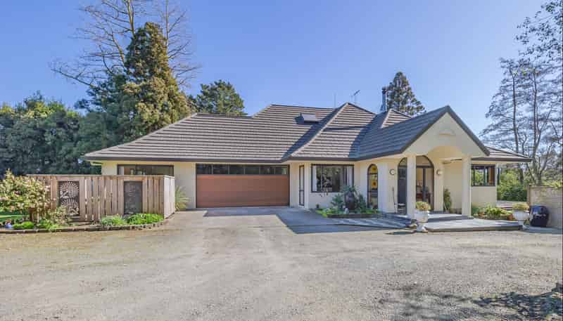 1205 State Highway 57, Levin