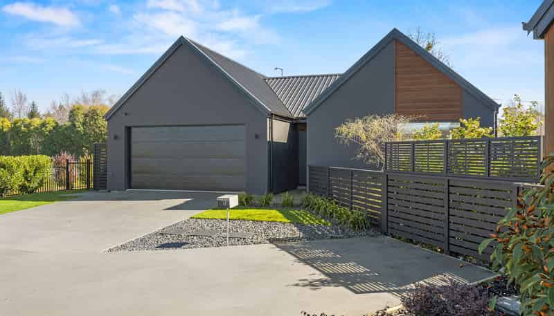 12 Kemsley Lane, Casebrook