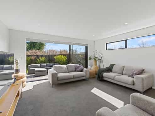 12 Kemsley Lane, Casebrook