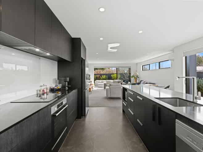 12 Kemsley Lane, Casebrook