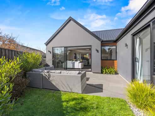 12 Kemsley Lane, Casebrook