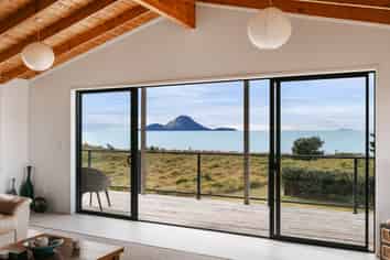 32e Ohuirehe Road, Coastlands