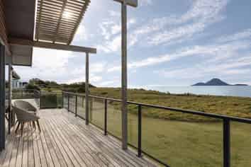32e Ohuirehe Road, Coastlands
