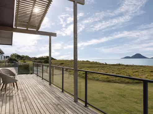 32e Ohuirehe Road, Coastlands